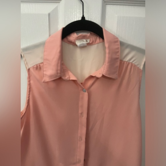 One Clothing size small button down top - Picture 3 of 6